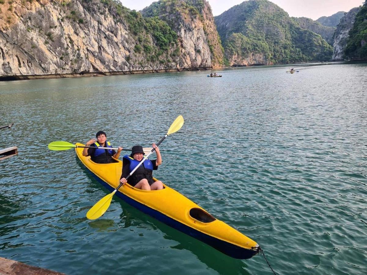 Hotel Indochine Cruise Hạ Long Exterior foto