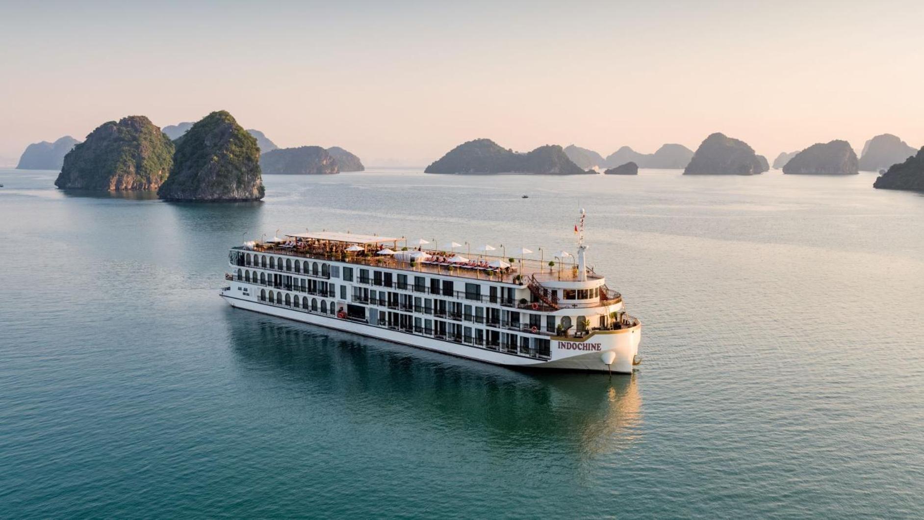 Hotel Indochine Cruise Hạ Long Exterior foto